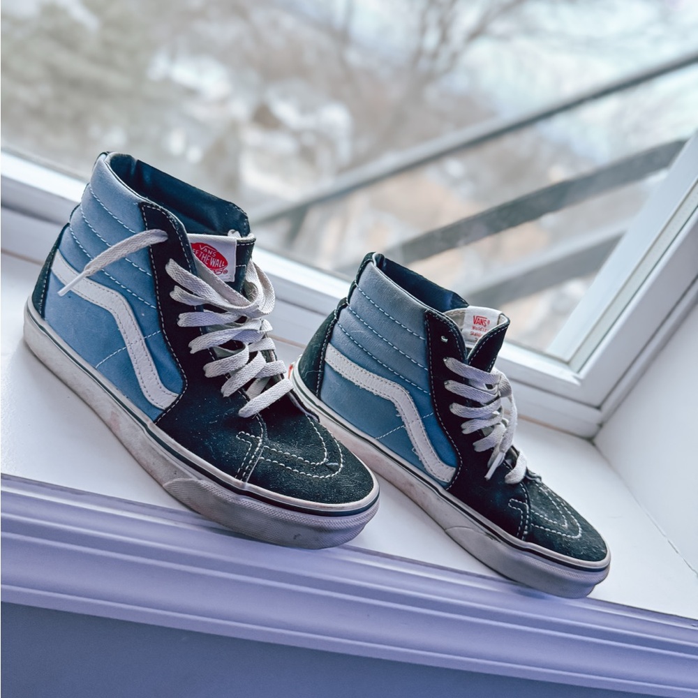 Vans High-Top Sneakers in Black and Blue